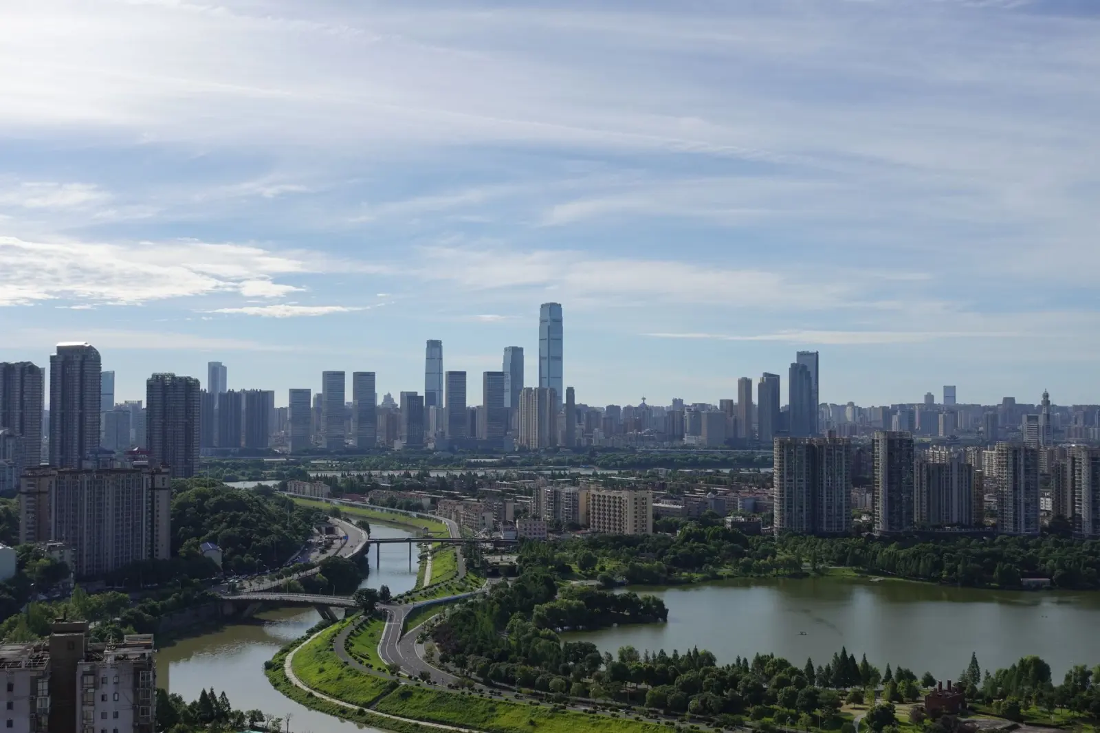 天津六合天创录播系统在智慧校园中的应用场景与技术优势