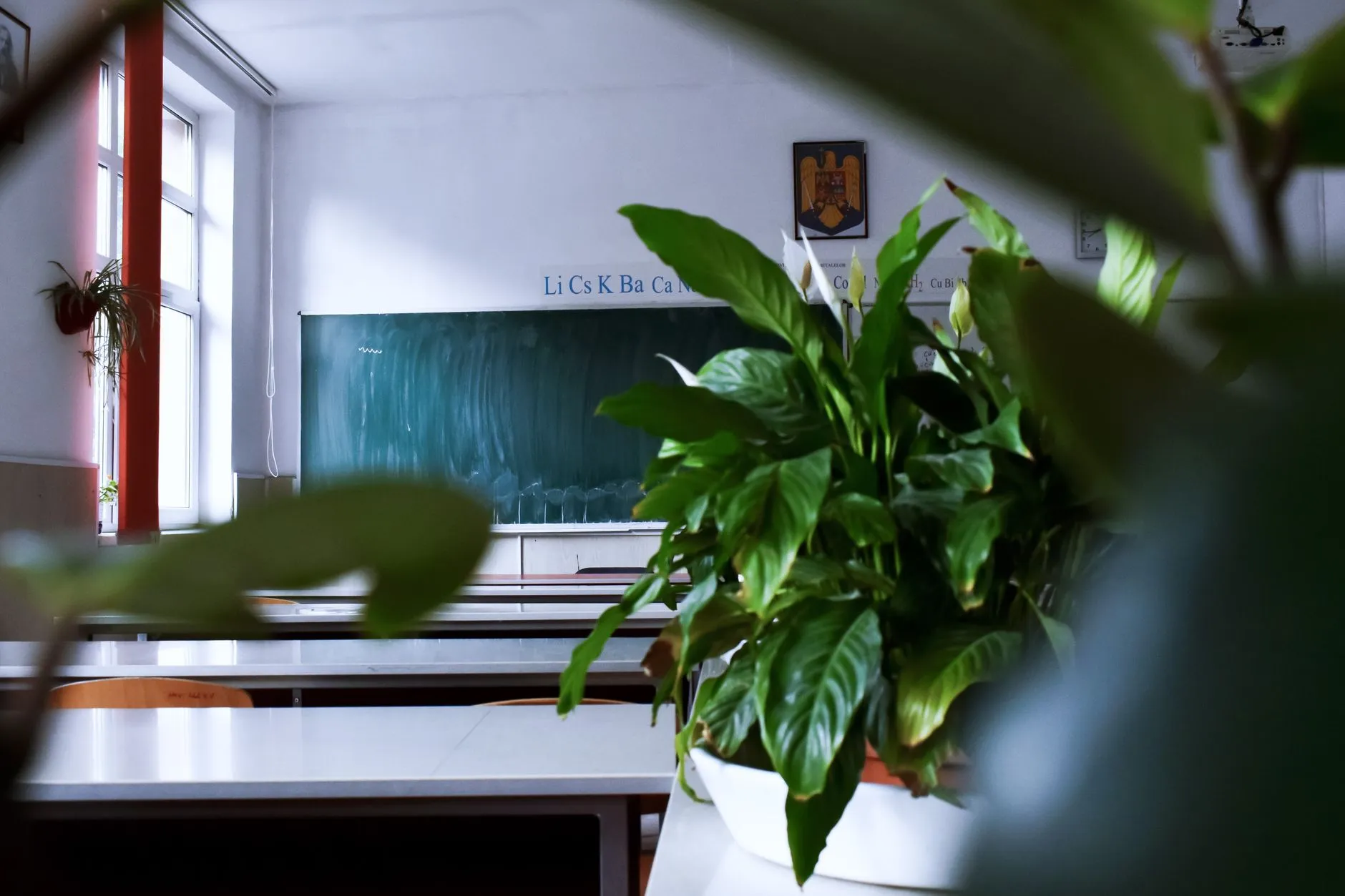 教学设备升级对比：电子白板与智慧黑板选购要点分析正文配图 1