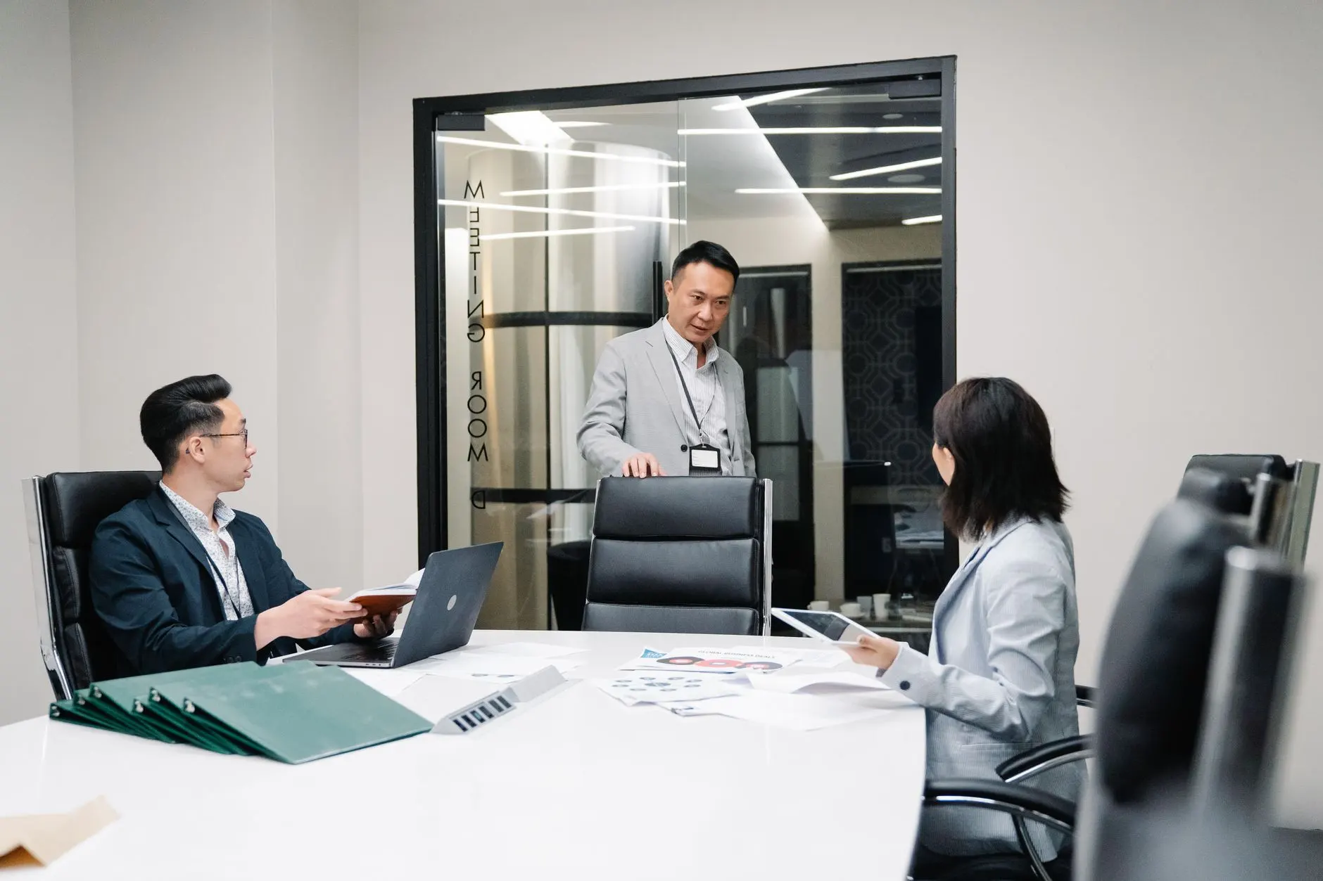 电子白板与录播系统协同：提升课堂教学互动性的技术路径