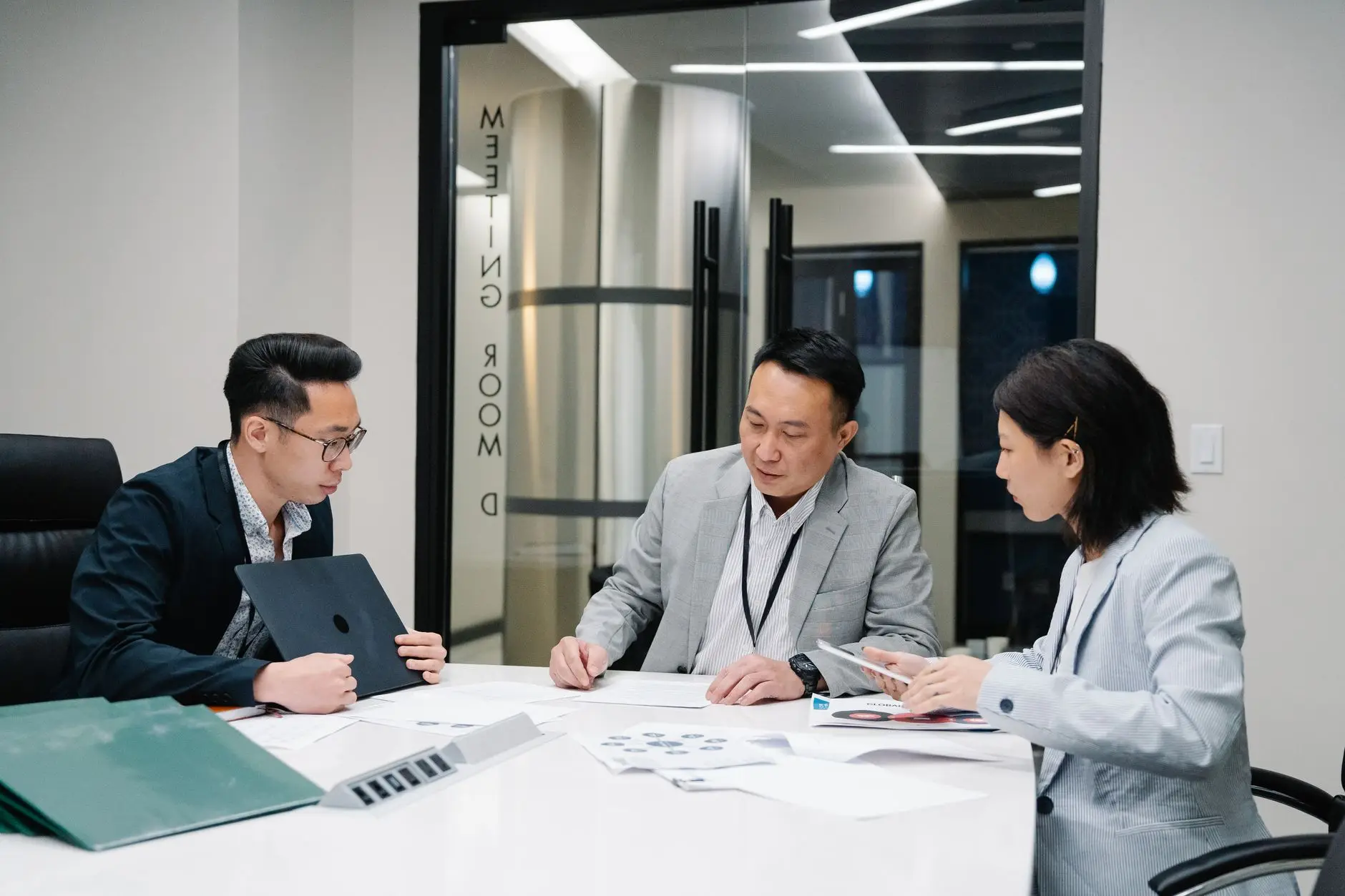 智慧校园录播系统部署方案与互动教学实践解析