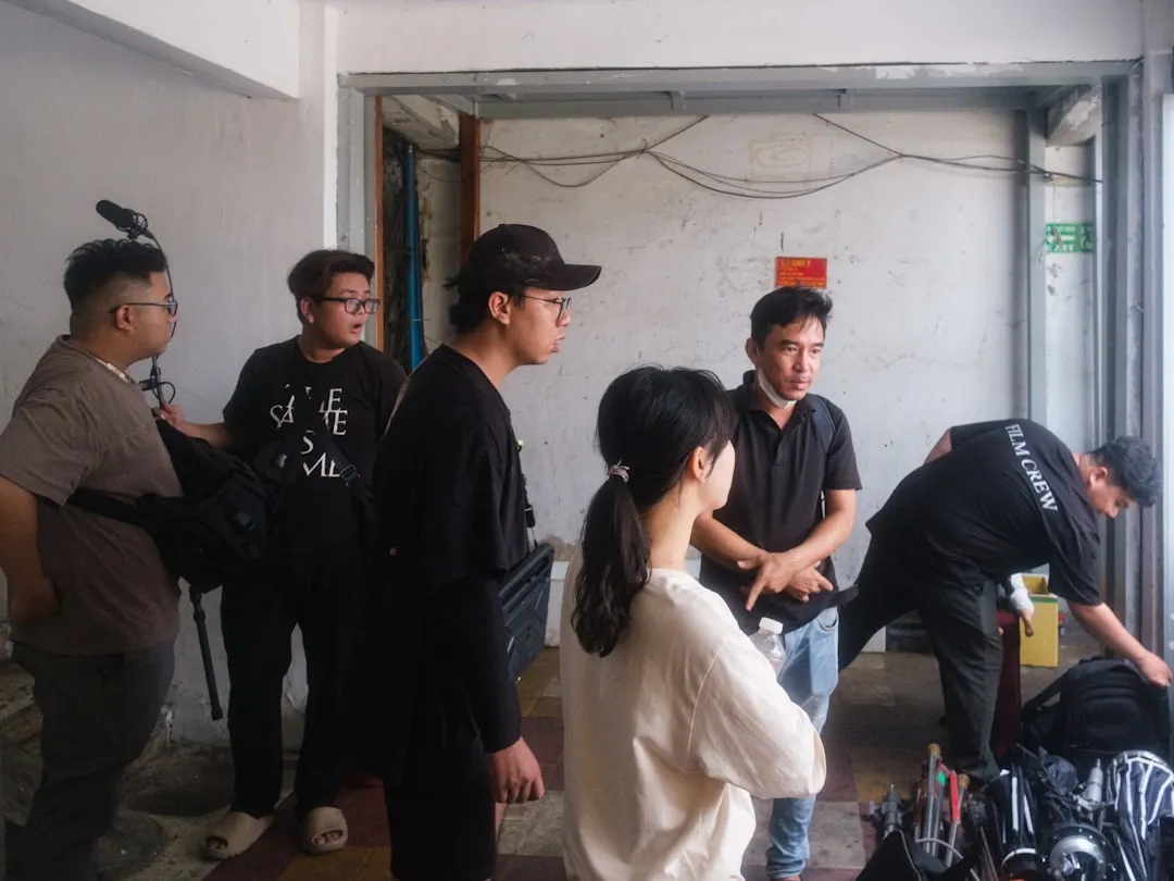 六合天创教学设备选购指南：录播系统与电子白板技术参数对比