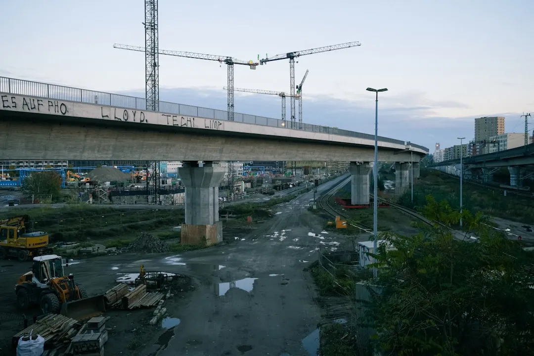 2024年华北地区教学设备电子白板选型对比与采购建议